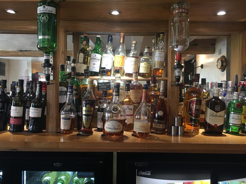 Three Horseshoes Inn Bubbenhall Exteriör bild