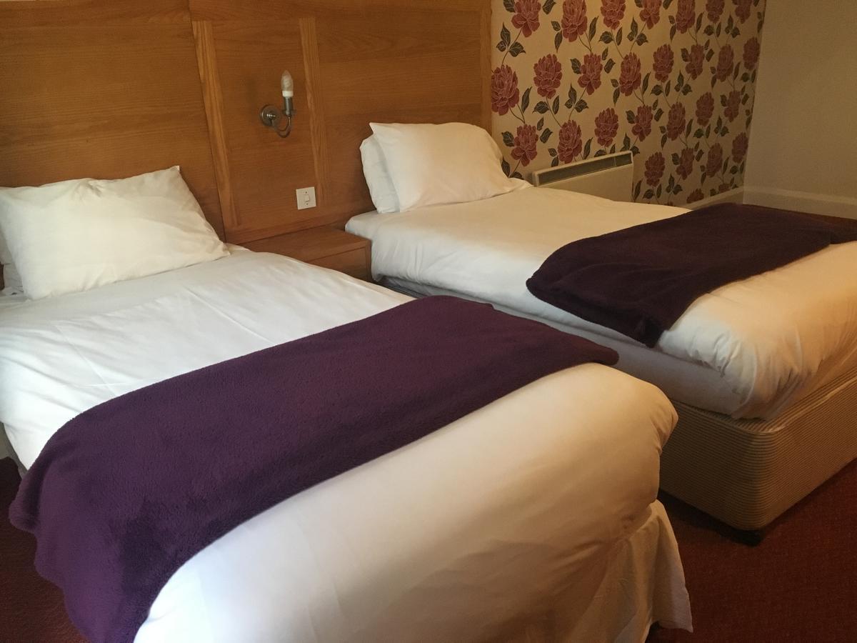 Three Horseshoes Inn Bubbenhall Exteriör bild